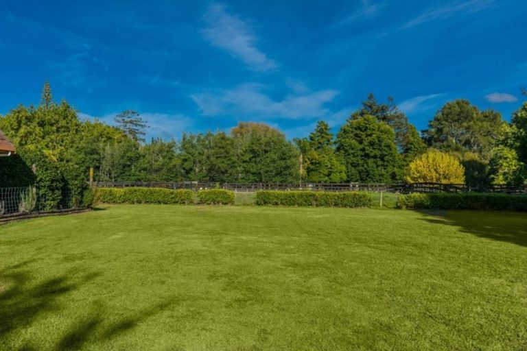 Photo of property in 31 Rangitopuni Road, Riverhead, 0793