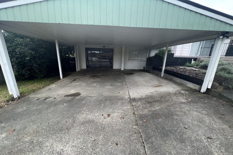 Photo of property in 5 Bellfield Road, Opaheke, Papakura, 2113