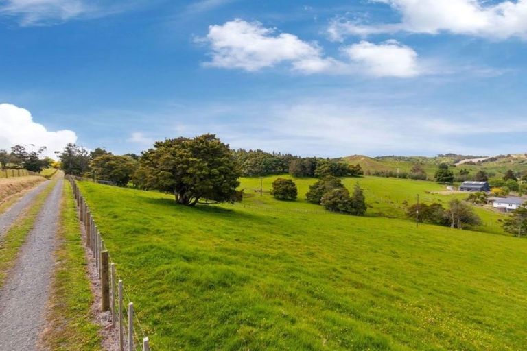 Photo of property in 614 Haruru Road, Kaukapakapa, 0873