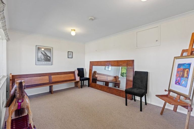 Photo of property in 48 Tiromoana Road, Raumati South, Paraparaumu, 5032
