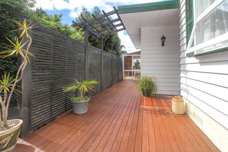 Photo of property in 1/19 Mcdowell Crescent, Hillcrest, Auckland, 0627