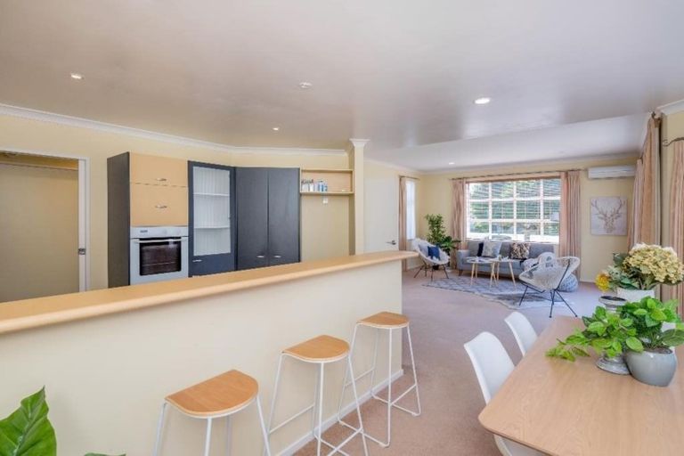 Photo of property in 25 San Priamo Place, Paraparaumu Beach, Paraparaumu, 5032