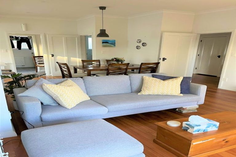 Photo of property in 15 Rama Road, Point Chevalier, Auckland, 1022
