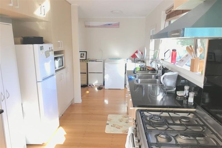 Photo of property in 27 Parker Avenue, New Lynn, Auckland, 0600