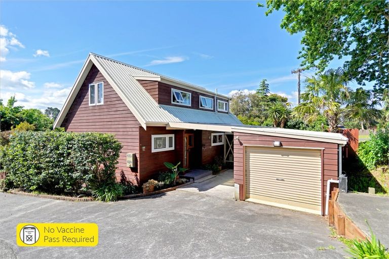 Photo of property in 1/74 Colwill Road, Massey, Auckland, 0614