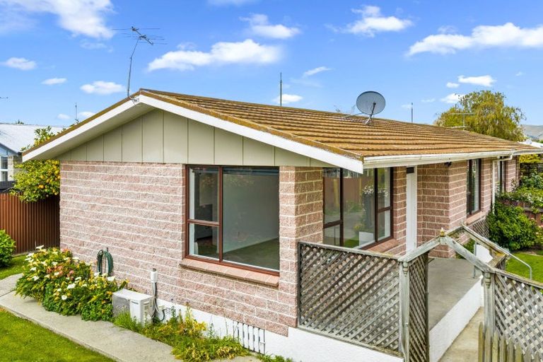 Photo of property in 2/13 Endeavour Street, Riversdale, Blenheim, 7201
