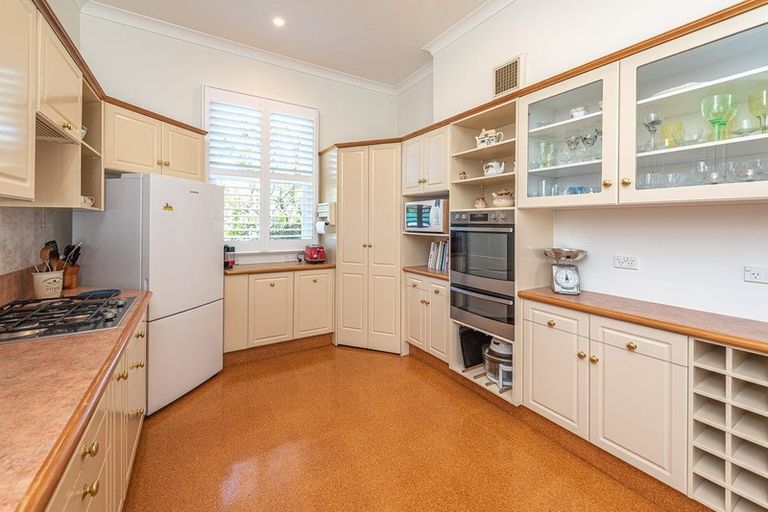 Photo of property in 105 Liverpool Street, College Estate, Whanganui, 4500