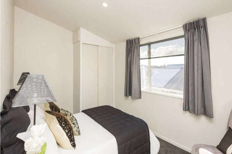 Photo of property in 76 Barbour Street, Waltham, Christchurch, 8011