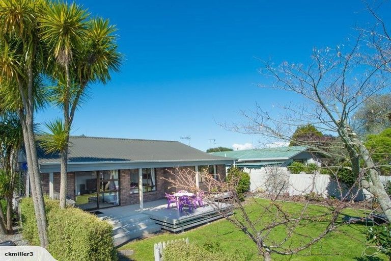 Photo of property in 17b Dover Road, St Andrews, Hamilton, 3200