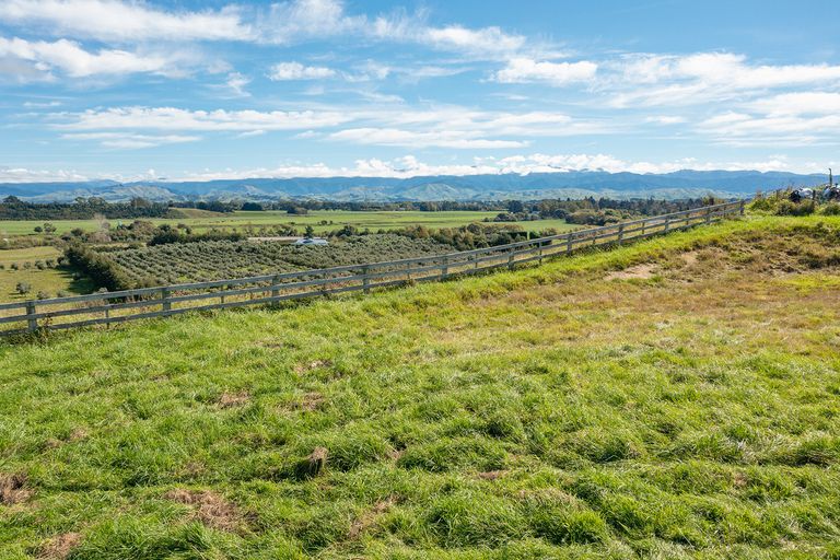 Photo of property in 392a Black Rock Road, Te Ore Ore, Masterton, 5886