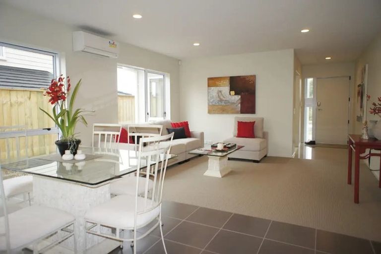 Photo of property in 121 Stancombe Road, Flat Bush, Auckland, 2016