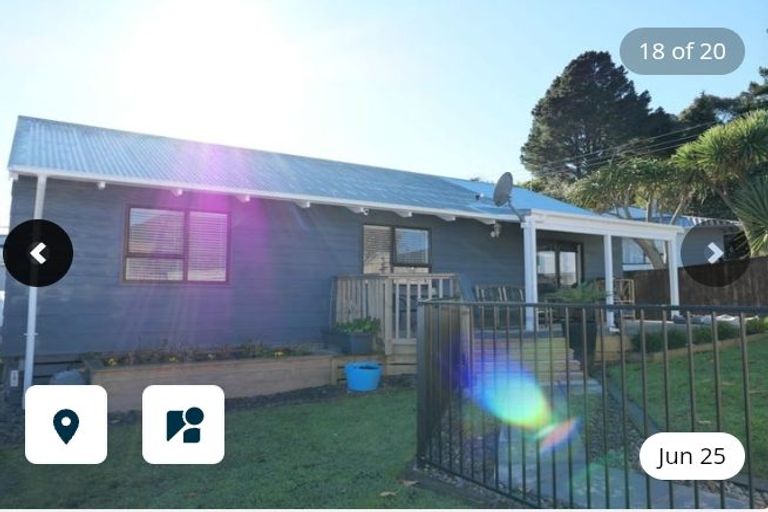 Photo of property in 4 Hookway Grove, Paraparaumu, 5032