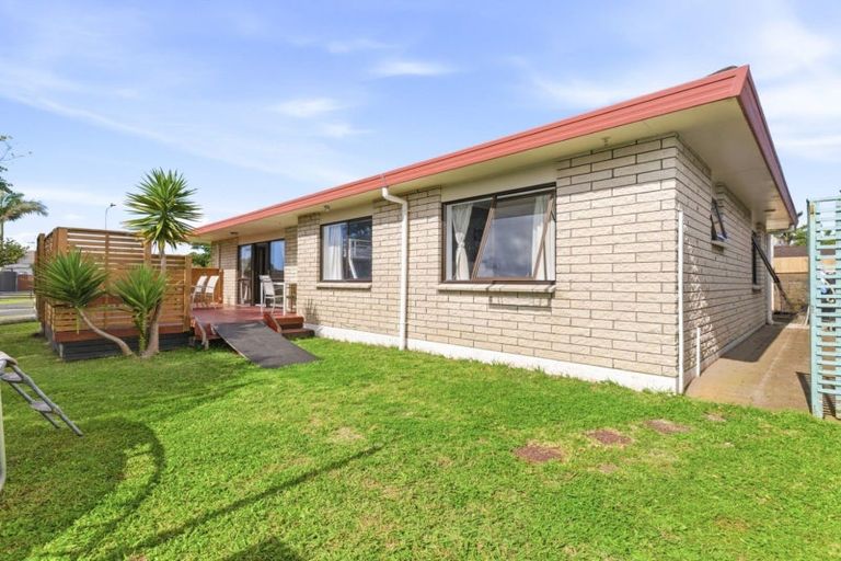 Photo of property in 2 Ngarimu Place, Mount Maunganui, 3116