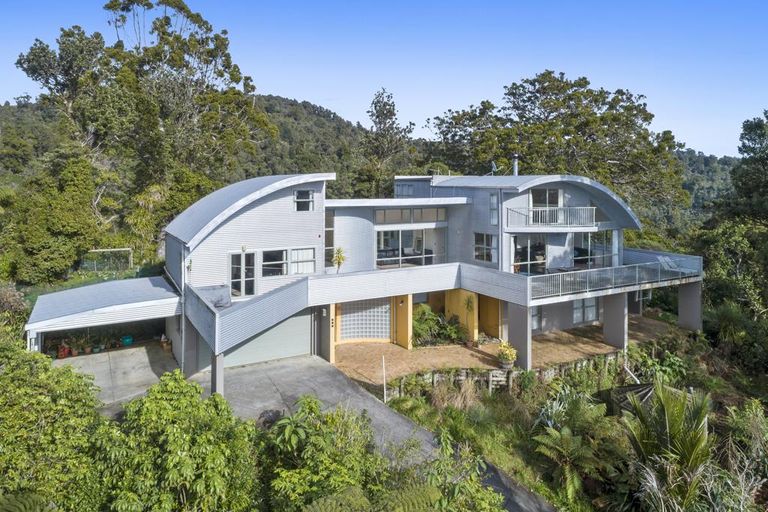 Photo of property in 182 Opanuku Road, Henderson Valley, Auckland, 0612