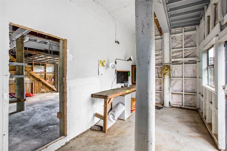 Photo of property in 8 Tatum Way, Johnsonville, Wellington, 6037