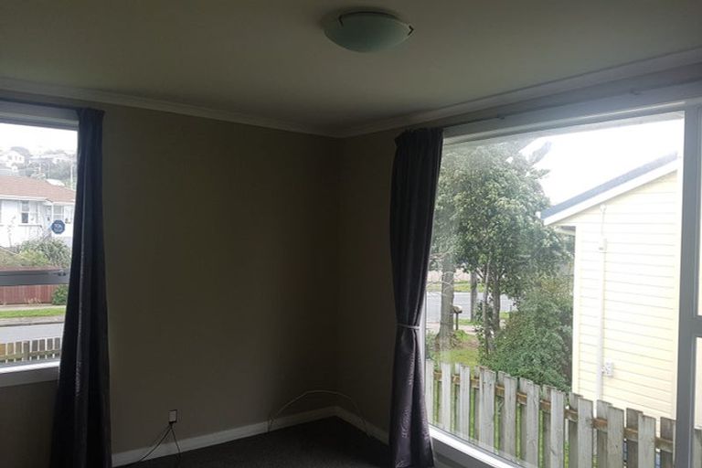 Photo of property in 34 Opapa Street, Titahi Bay, Porirua, 5022