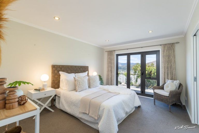 Photo of property in 43 Percy Kinsman Crescent, Riverstone Terraces, Upper Hutt, 5018