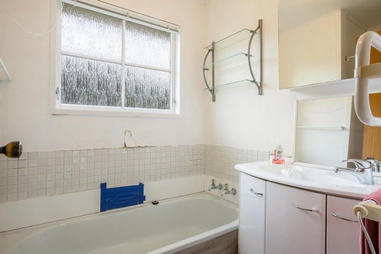 Photo of property in 31 Latitude Close, Whitby, Porirua, 5024