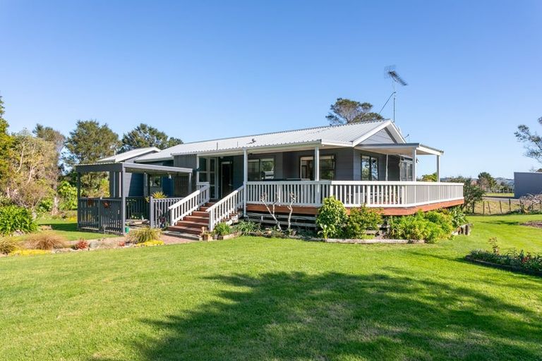 Photo of property in 75 Whangapoua Sh25 Road, Coromandel, 3506