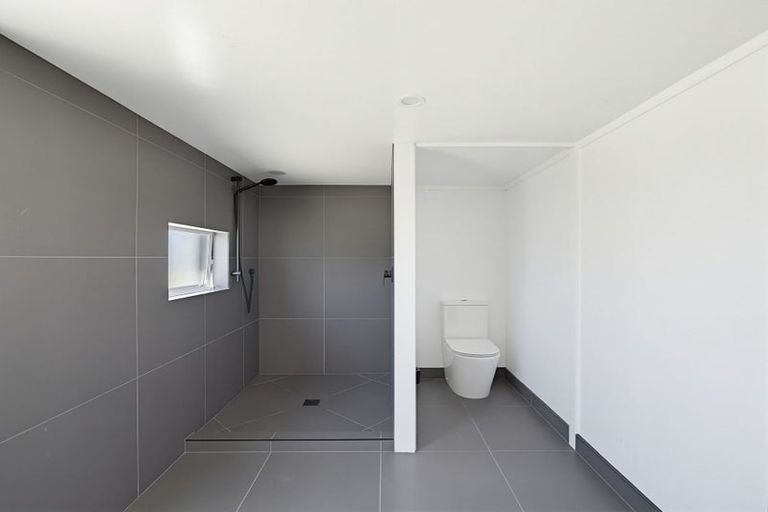 Photo of property in 21 Brixton Road, Manly, Whangaparaoa, 0930