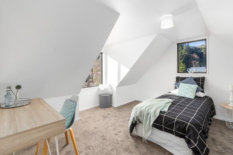 Photo of property in 362 Kaikorai Valley Road, Bradford, Dunedin, 9011