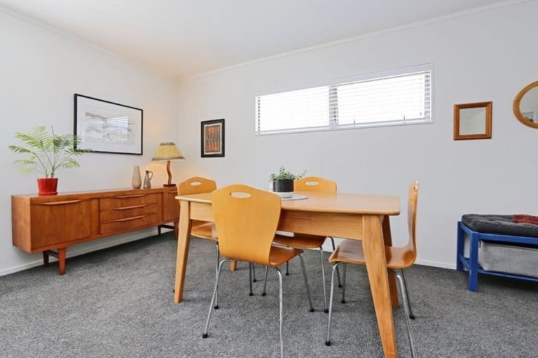 Photo of property in 3/305 Park Road South, Akina, Hastings, 4122