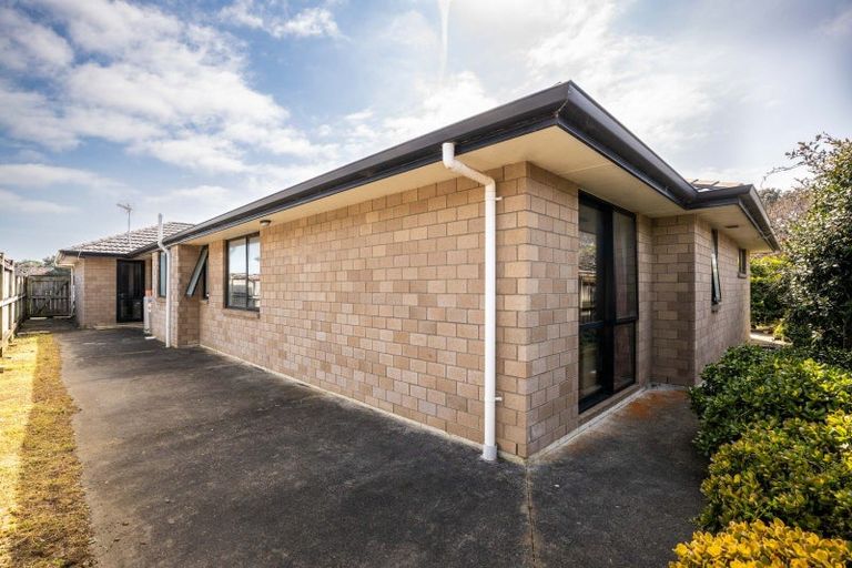 Photo of property in 25c Dolphin Parade, Bell Block, New Plymouth, 4312
