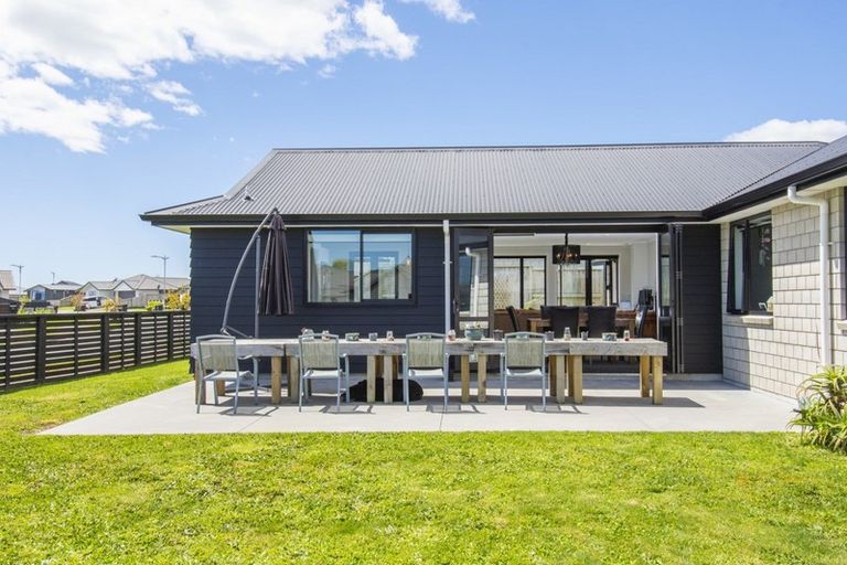 Photo of property in 1 Okataina Street, Pyes Pa, Tauranga, 3112