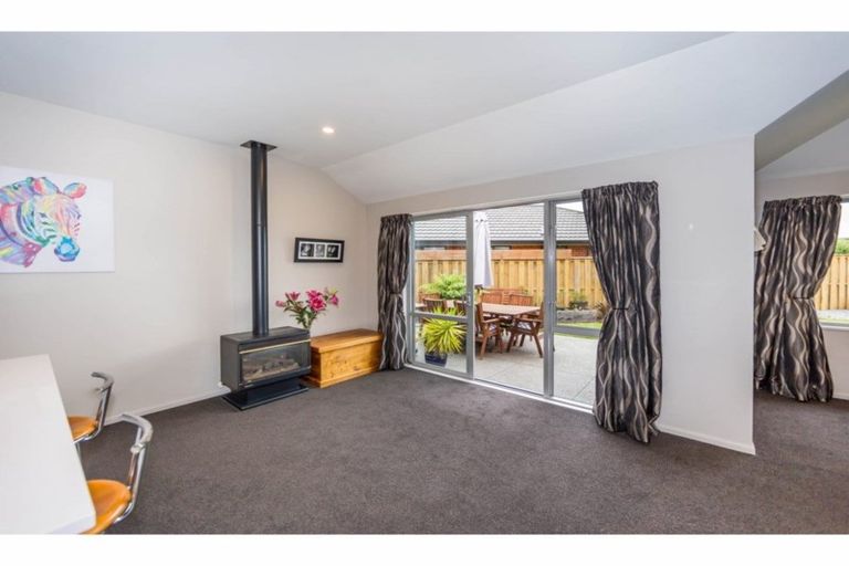 Photo of property in 37 Beechwood Drive, Northwood, Christchurch, 8051