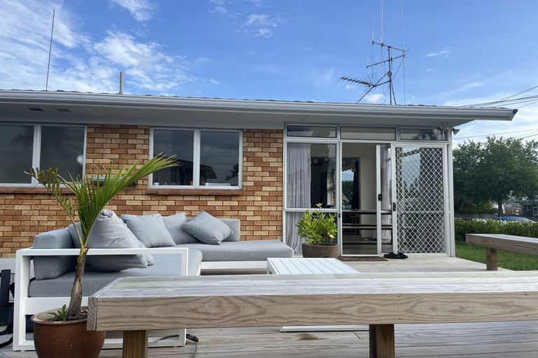 Photo of property in 1/2 Herbert Road, Queenwood, Hamilton, 3210