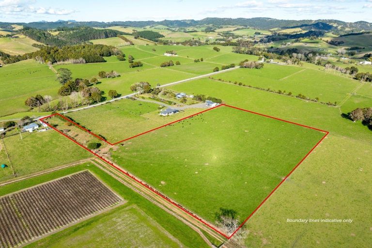 Photo of property in 103 Hoban Road, Whareora, 0175
