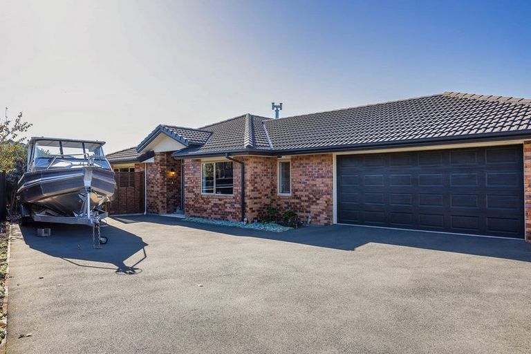 Photo of property in 11 Berkeley Close, Rangiora, 7400