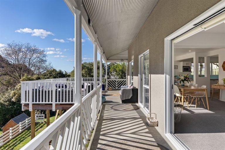 Photo of property in 117 Sumnervale Drive, Sumner, Christchurch, 8081