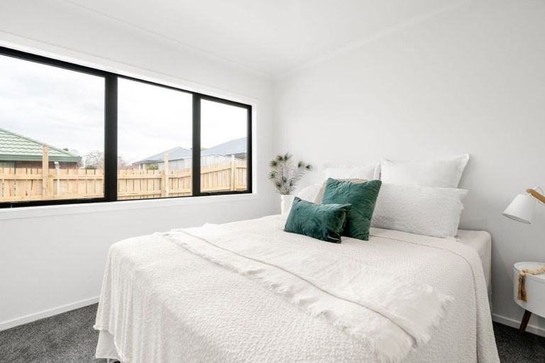 Photo of property in 8 Dorchester Place, Nawton, Hamilton, 3200