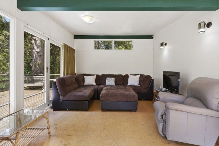 Photo of property in 235 Plateau Road, Te Marua, Upper Hutt, 5018