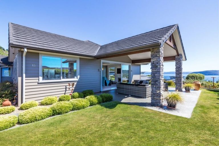Photo of property in 13 Peregrine Place, Kinloch, Taupo, 3377