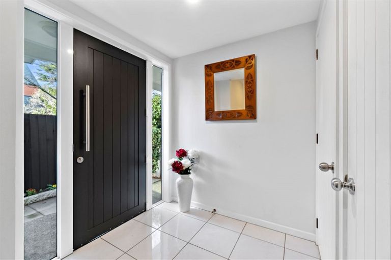 Photo of property in 11 Hanover Place, Ilam, Christchurch, 8041