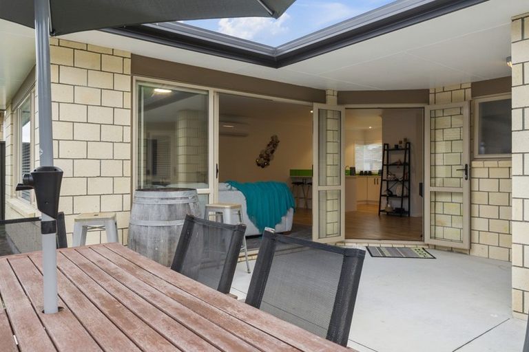 Photo of property in 33/64 Kawaha Point Road, Kawaha Point, Rotorua, 3010