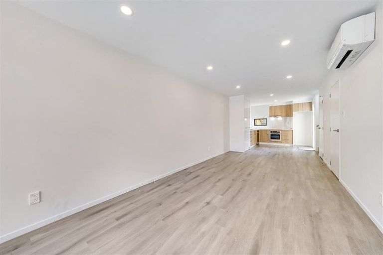 Photo of property in 7/2 Wood Street, Papakura, 2110