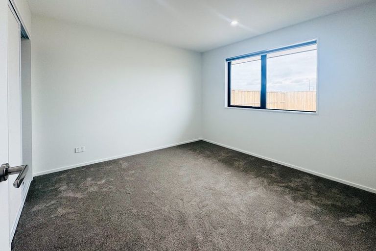 Photo of property in 3 Cousins Street, Woodend, 7691