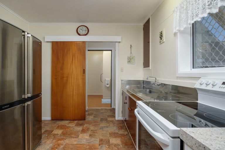 Photo of property in 3 Seddon Crescent, Whataupoko, Gisborne, 4010