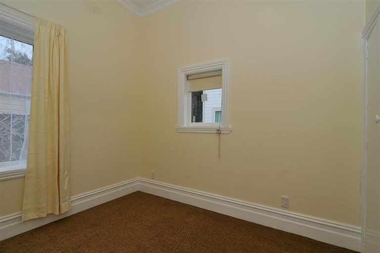 Photo of property in 8 Te Wharepouri Street, Berhampore, Wellington, 6023