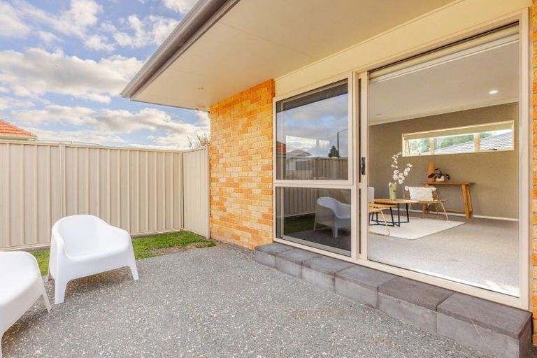 Photo of property in 7a Avondale Road, Taradale, Napier, 4112