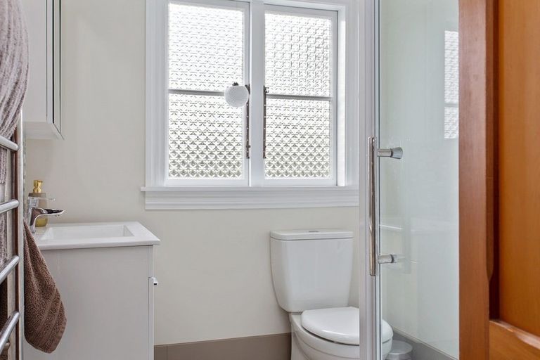 Photo of property in 21 Bank Street, Amberley, 7410