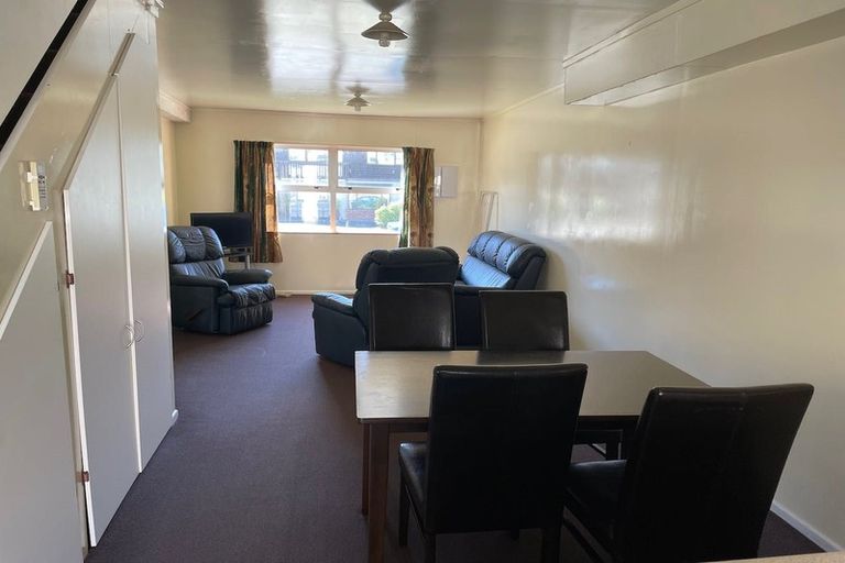 Photo of property in 935 Cumberland Street, North Dunedin, Dunedin, 9016