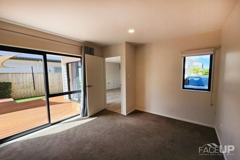 Photo of property in 12 Aviation Drive, Hobsonville, Auckland, 0616