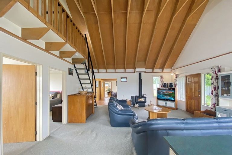 Photo of property in 1 Totara Drive, Twizel, 7901