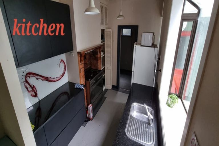 Photo of property in 112 Aro Street, Aro Valley, Wellington, 6021