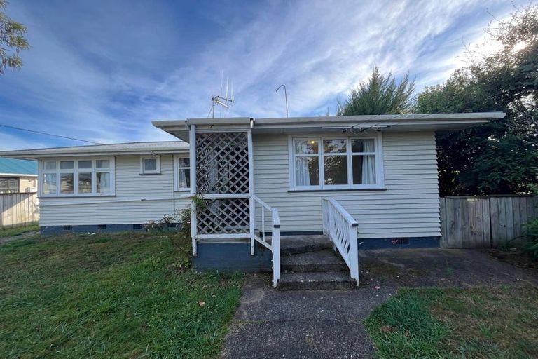 Photo of property in 3 Rutland Street, Levin, 5510