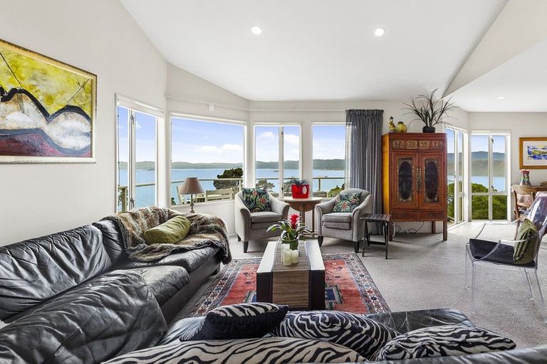 Photo of property in 13 Signallers Grove, Strathmore Park, Wellington, 6022